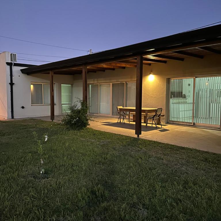 La Casa de White - One-Bedroom House - 11