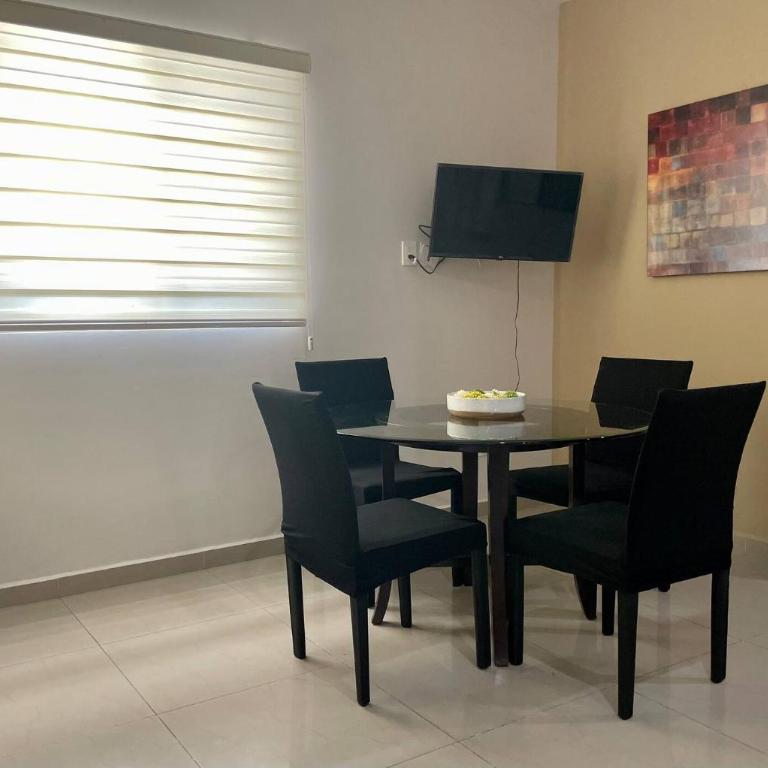 Charming Condo in Gaviotas Walk to Beach cafes, restaurants within Golden Zone - Vacation Home - 5