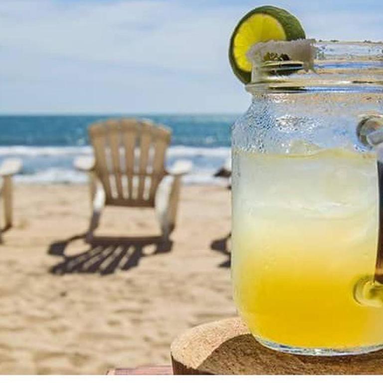 Charming Condo in Gaviotas Walk to Beach cafes, restaurants within Golden Zone - Vacation Home - 35