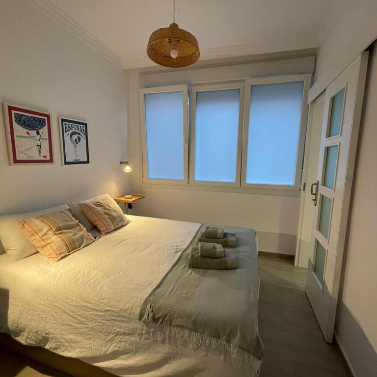A Sunlit Haven, Home in Canarias - One-Bedroom Apartment - 10