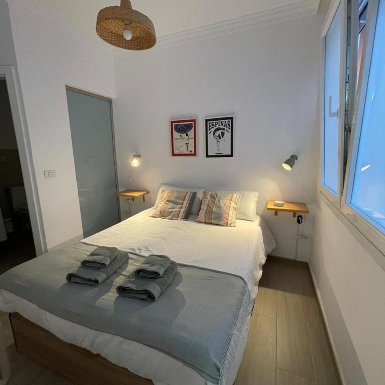 A Sunlit Haven, Home in Canarias - One-Bedroom Apartment - 6