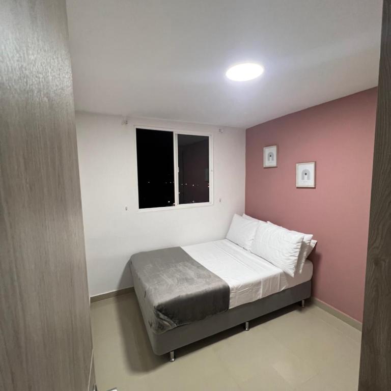 CALI Acogedor y Completo, Apto cerca de Jardin plaza, con piscina, parqueadero y aire acondicionado - Apartamento de 3 dormitorios - 23