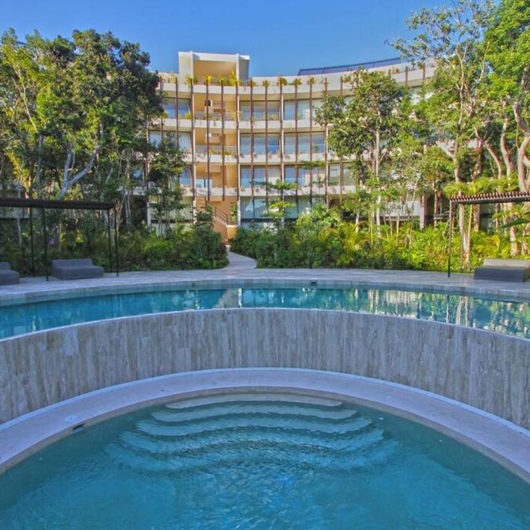 Luxury Jungle Loft, 7 Pools, Rooftop Panoramic View, Beach Shuttle, Fast WiFi - One-Bedroom Apartment - 7