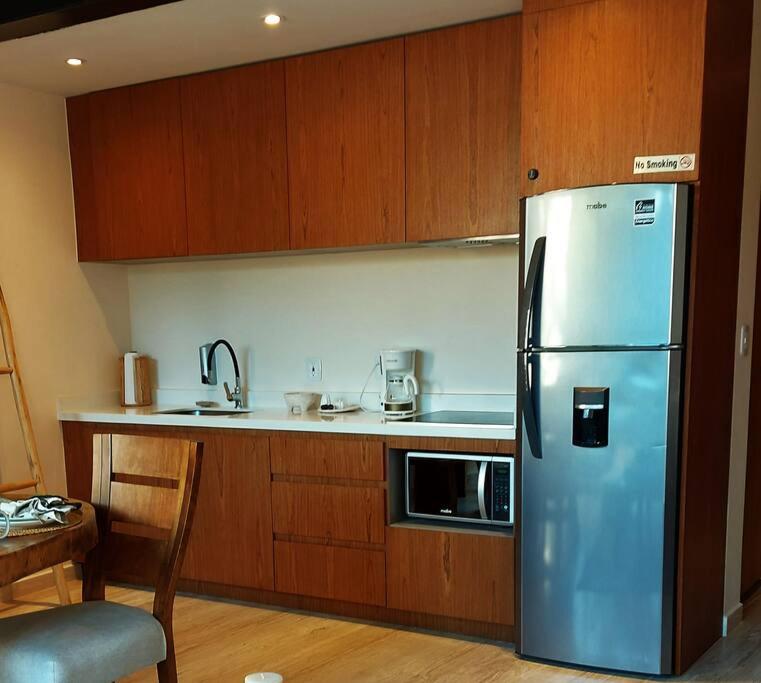 Luxury Jungle Loft, 7 Pools, Rooftop Panoramic View, Beach Shuttle, Fast WiFi - One-Bedroom Apartment - 13