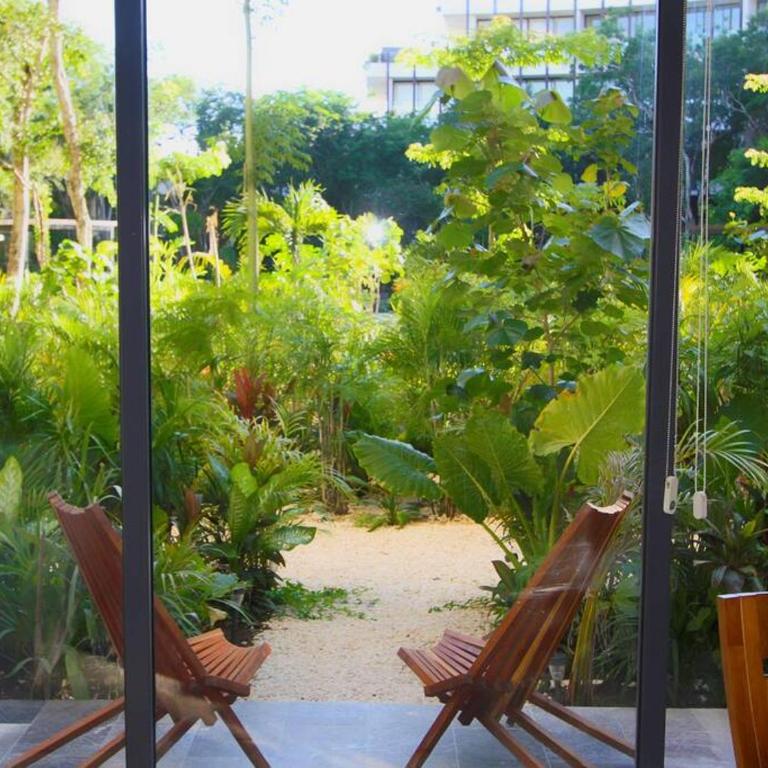 Luxury Jungle Loft, 7 Pools, Rooftop Panoramic View, Beach Shuttle, Fast WiFi - One-Bedroom Apartment - 35