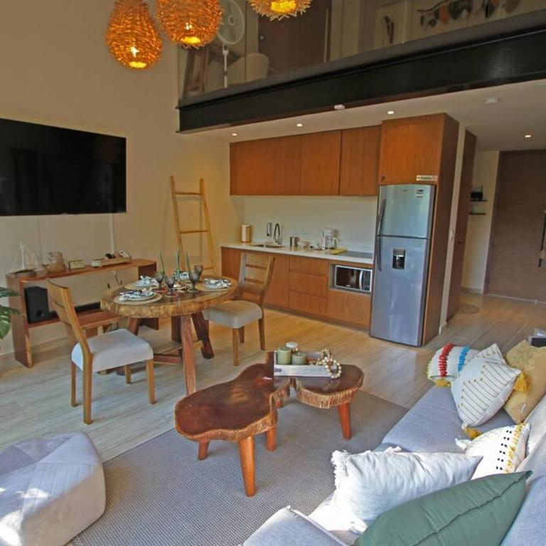 Luxury Jungle Loft, 7 Pools, Rooftop Panoramic View, Beach Shuttle, Fast WiFi - One-Bedroom Apartment - 16
