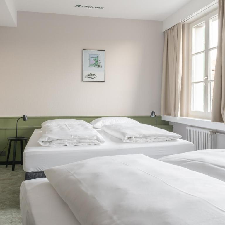 Hotel Goldener Stern - Self check-in - Standard Vierbettzimmer - 8