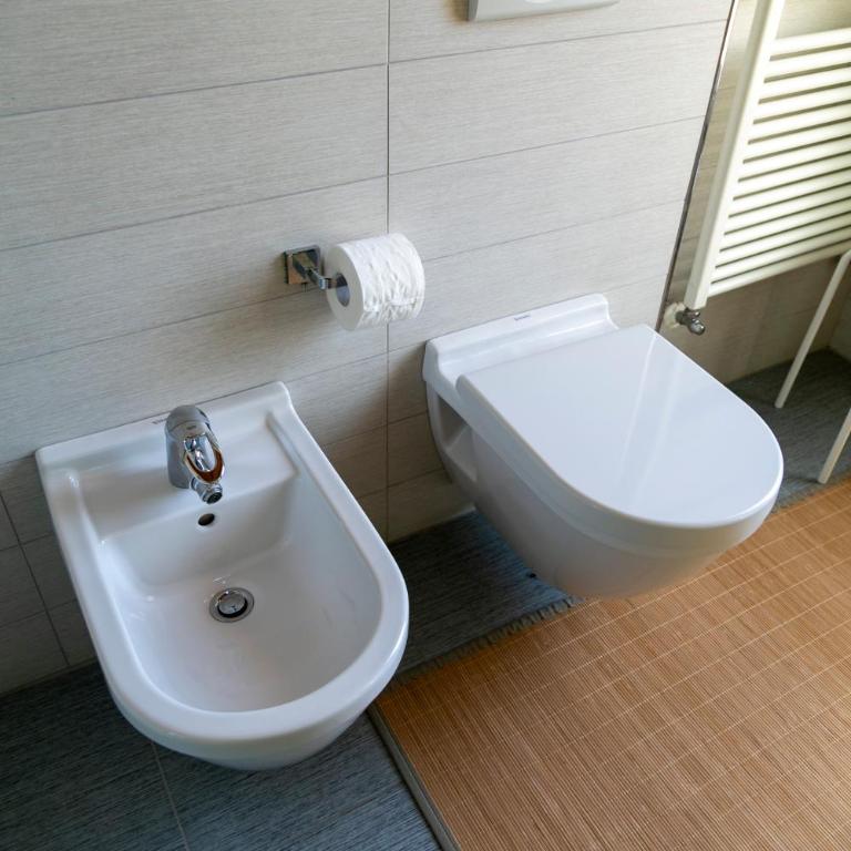 Villa Marlene B&B - Camera Matrimoniale con Bagno Privato - 9