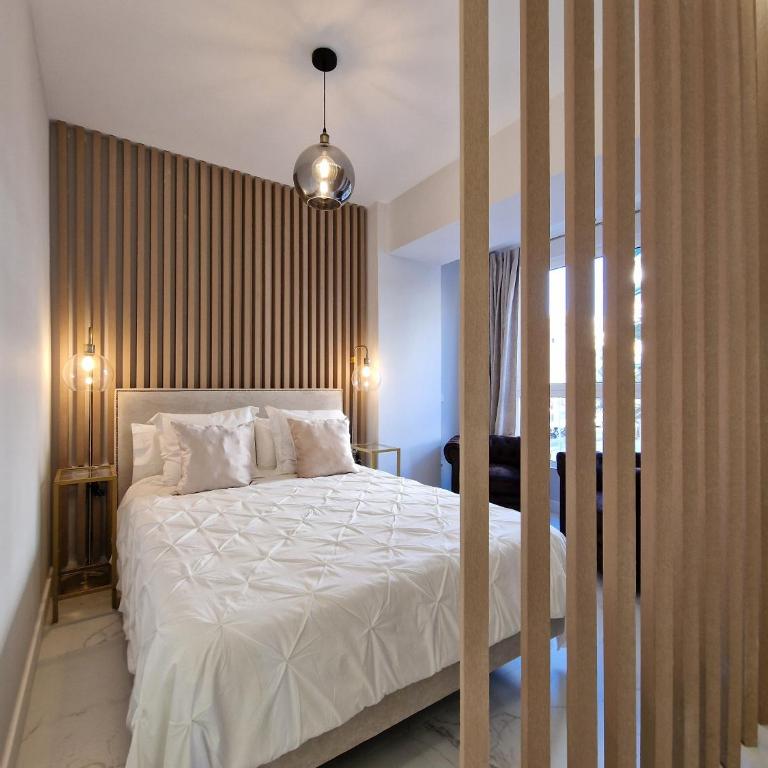 LUXURY IN "PLAZA LUCEROS" in the heart of the city & beach - Deluxe Apartment - 28