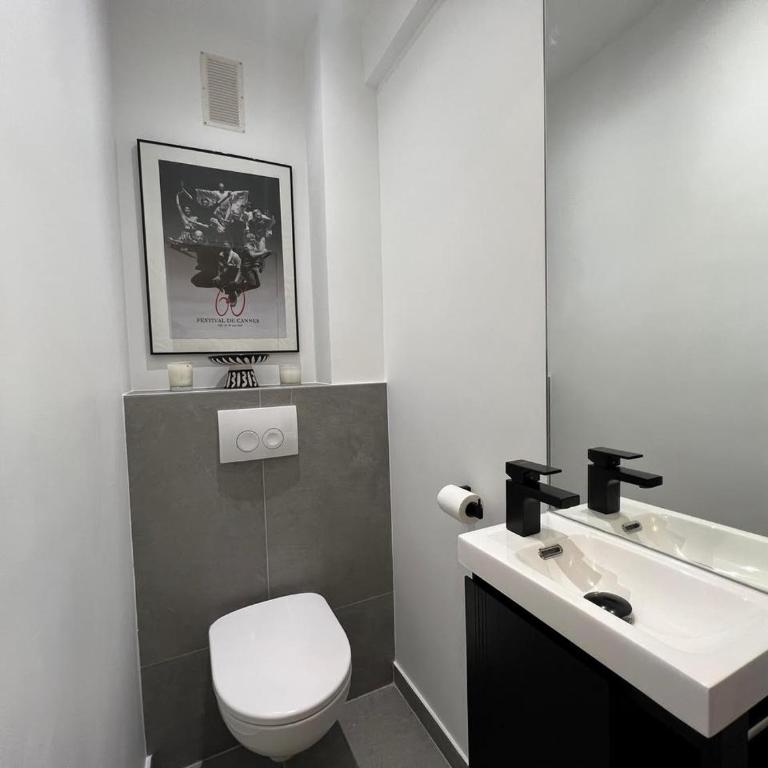 Vue mer exceptionnelle sur plage du Midi en 1re ligne- 2 chambres - Appartement 2 Chambres - 11