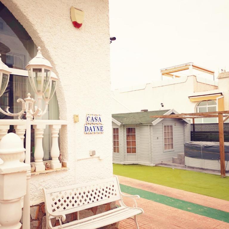 Private Villa with Heated Swimming Pool, Roof Top Solarium & Garden - Villa de 2 dormitorios - 13