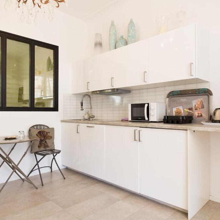 Mythique Miramar Cannes Croisette Terrasse Clim Parking Wifi - One-Bedroom Apartment - 6