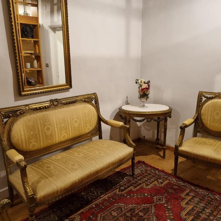 LA SEDE DELL'ARTE Monolocale Studio e Camere in Torre Medievale vicino a Duomo e Piazza Signoria - Camera Tripla con Bagno in Comune - 36