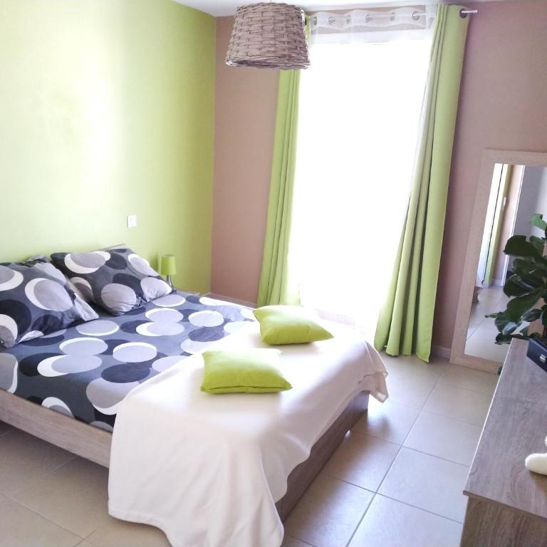 Beau T3 + clim + parking Saint Cyr sur mer - Appartement 2 Chambres - 10