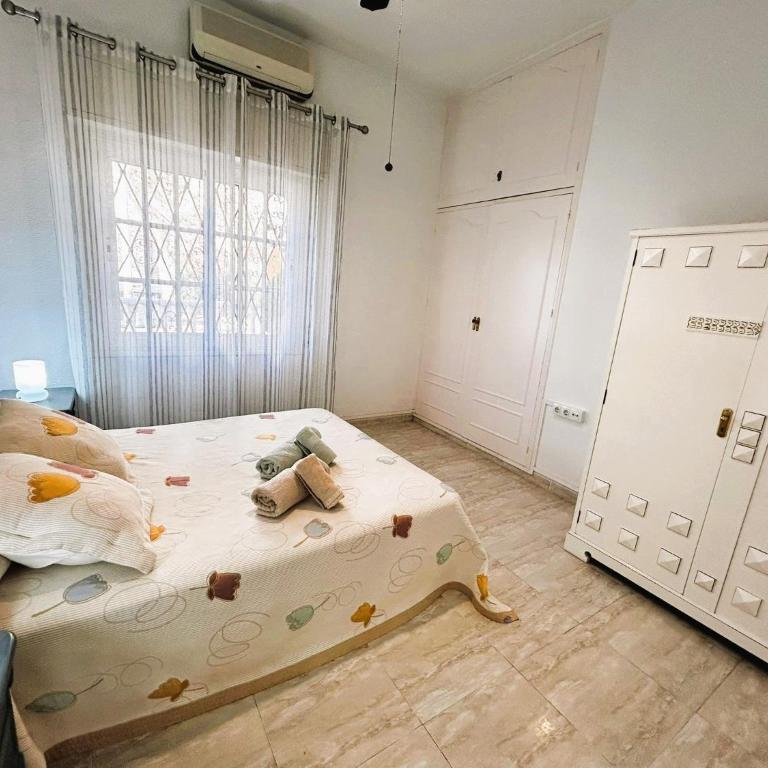 Chalet en el Mar Menor (Cartagena) con Piscina Privada y 4 dormitorios - Casa de 4 dormitorios - 36