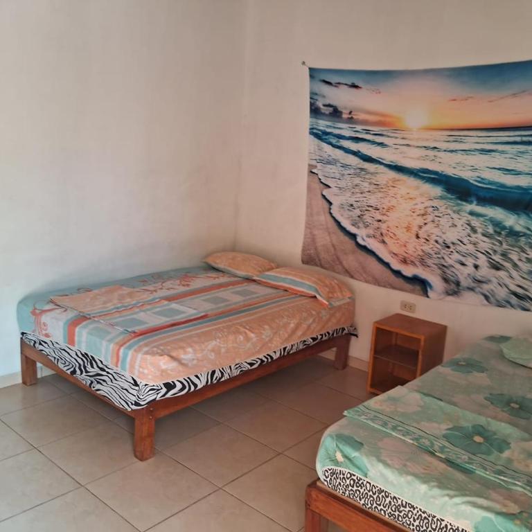 Dylan Beach - Family Room - 8