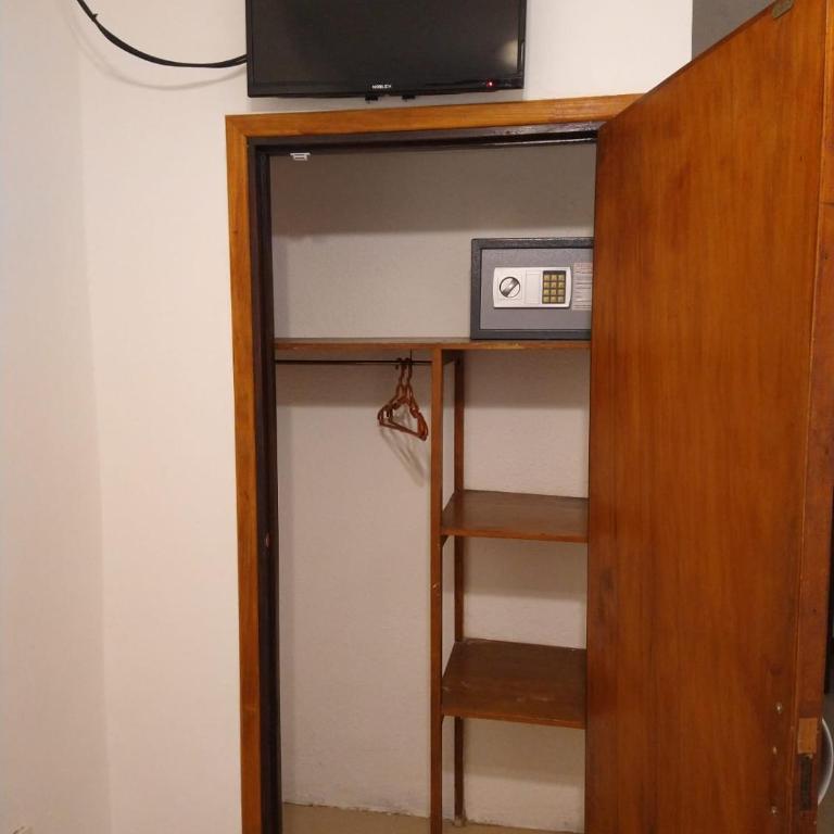 Hotel Maracas - Economy Twin Room - 16