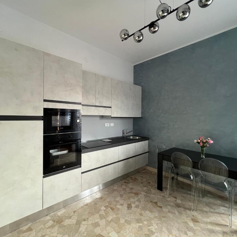 Confortevole appartamento zona Bocconi-Porta Romana - One-Bedroom Apartment - 3