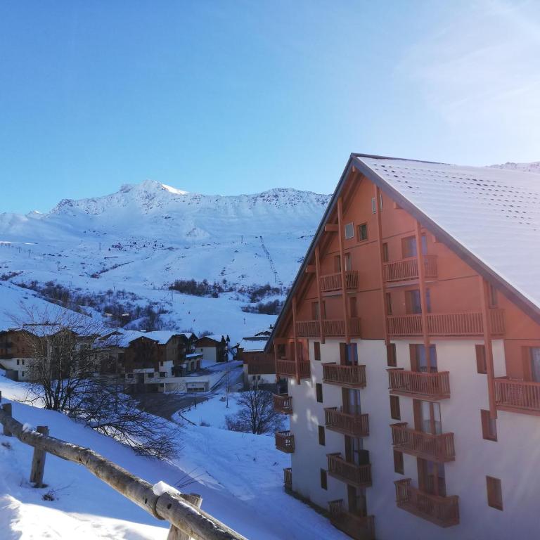 2 pièces vue dégagée montagne à Saint-François-Longchamp - Appartement 2 Chambres - 5