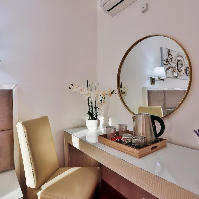 Hotel La mer - Double Room with Sea View - 4