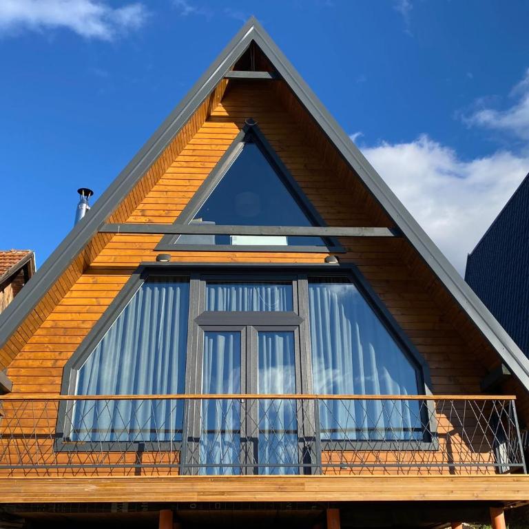 Bajkoviti bungalov - Three-Bedroom House - 26