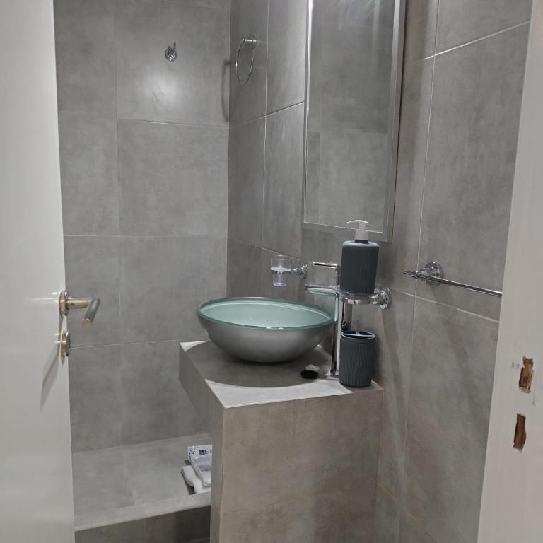 Depto en lo mejor de Güemes 4 personas, 2 amb. - Apartamento de 1 dormitorio - 12