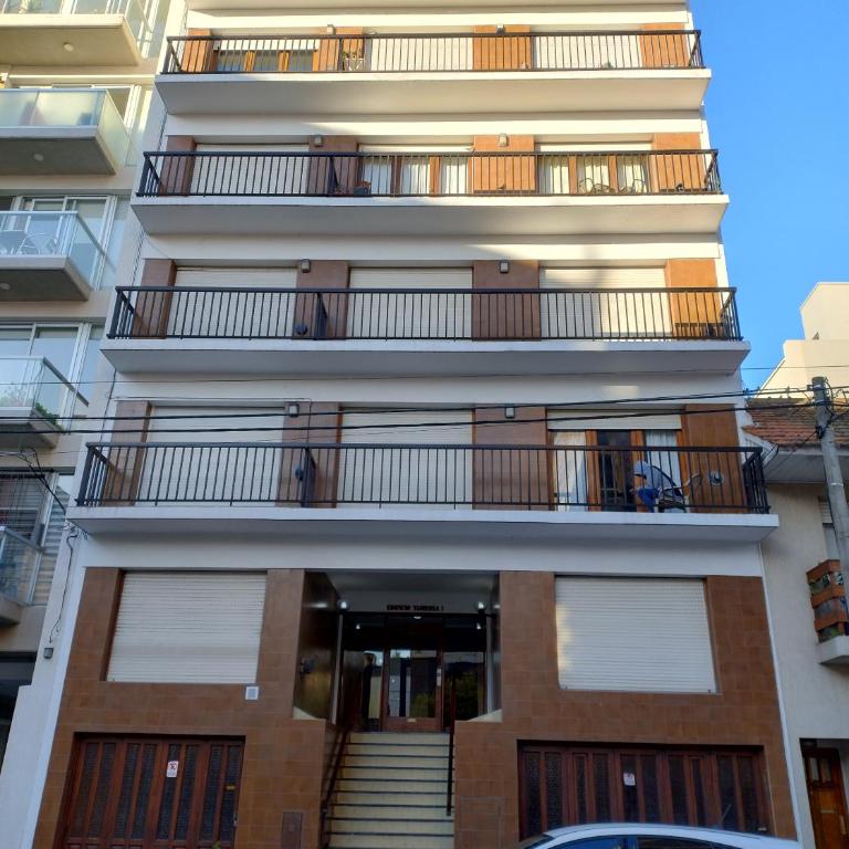 Depto en lo mejor de Güemes 4 personas, 2 amb. - Apartamento de 1 dormitorio - 17
