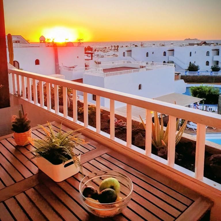 NEW Pools Wonderful Views AC - Deluxe Apartment - 3