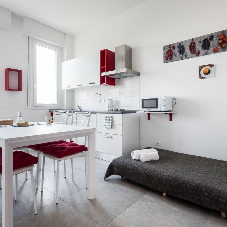 Bologna Accommodation Fiera 2 Checkin Automatico - Aperti H24 - Two-Bedroom Apartment - 17