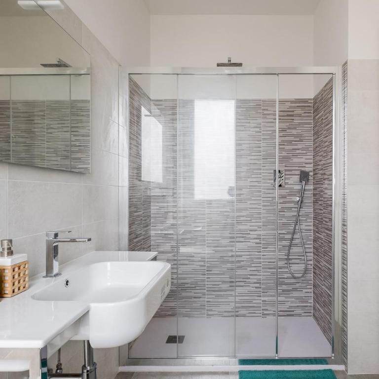 Bologna Accommodation Fiera 2 Checkin Automatico - Aperti H24 - Two-Bedroom Apartment - 4