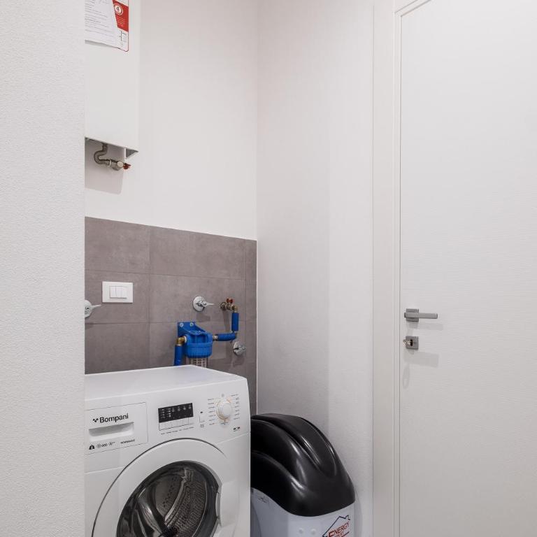 Bologna Accommodation Fiera 2 Checkin Automatico - Aperti H24 - Two-Bedroom Apartment - 10