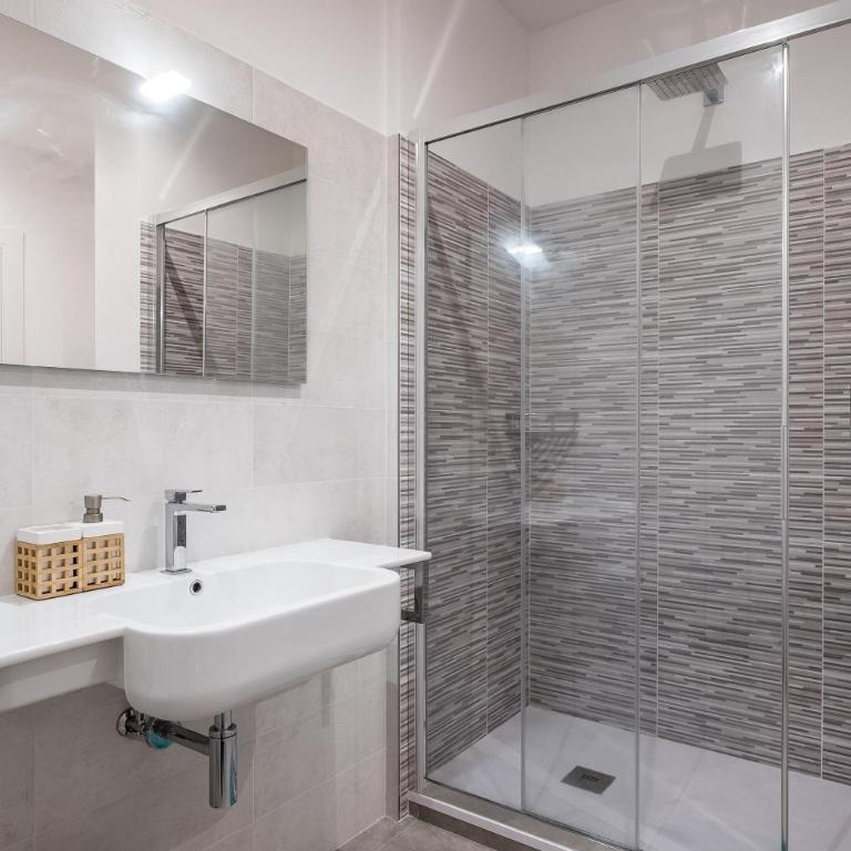 Bologna Accommodation Fiera 2 Checkin Automatico - Aperti H24 - Two-Bedroom Apartment - 27