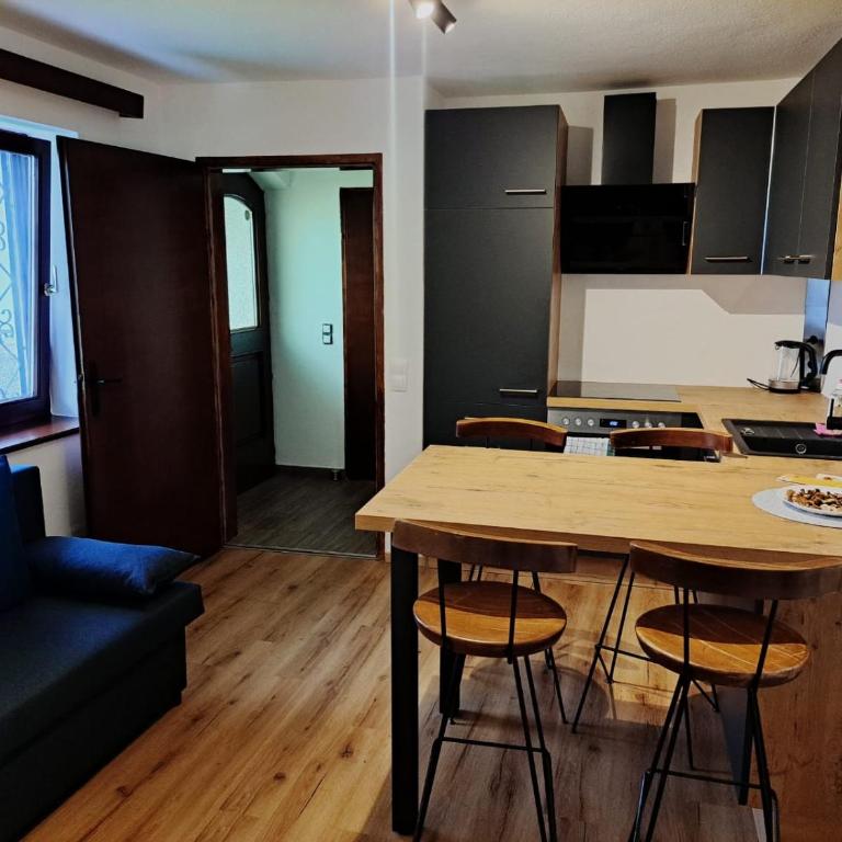 Perfekte Lage! Ganze Wohnung Burgblick Residenz - Apartment mit 1 Schlafzimmer - 7