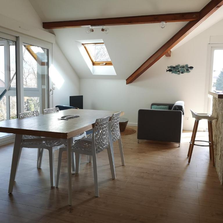 Appartement douillet (3 étoiles) à 5 min du lac - Apartment mit 2 Schlafzimmern - 1