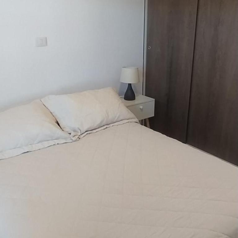 Moderno departamento con balcón en IslaTeja, Valdivia - Two-Bedroom Apartment - 2