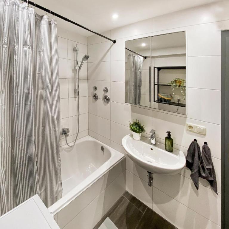 Stayando Gemütliche Oase in der Innenstadt, zwei Minuten zum Rathaus - Deluxe Apartment - 15