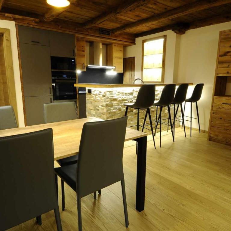 Chalet Lucky Exclusive by Livigno Accomodation - Deluxe Triple Room - 10