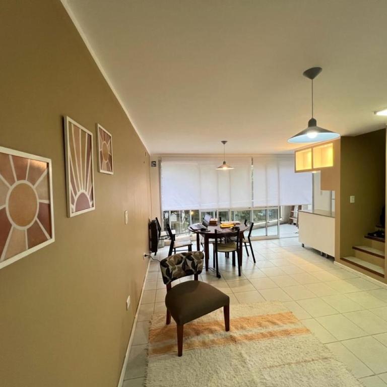 Dpto Duplex a metros de la Terminal - Apartamento Dúplex - 1