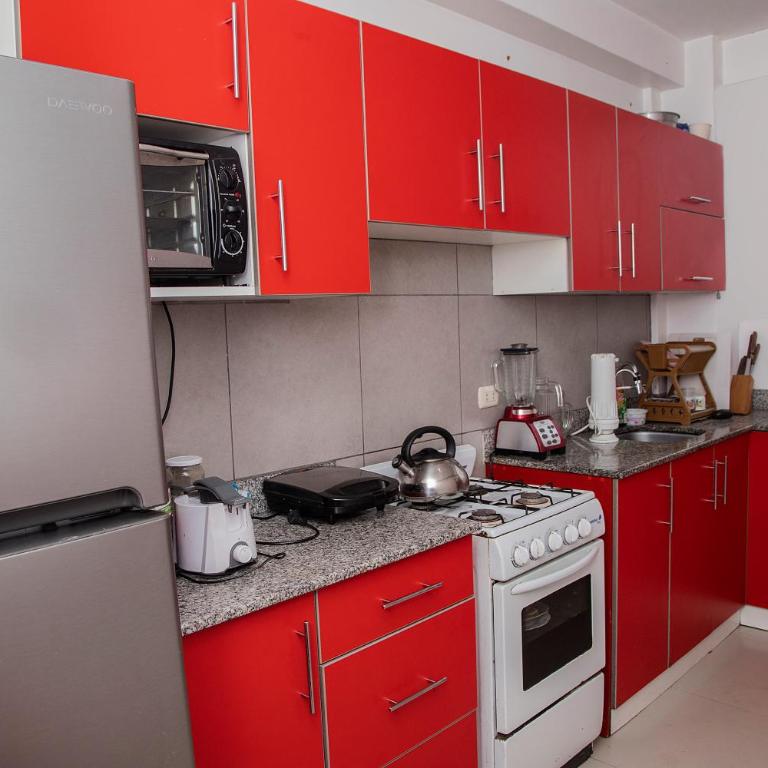 Lujoso Departamento ,Iluminado , 4 minutos Catedral de Tacna y Av Bolognesi - Apartamento de 3 dormitorios - 6