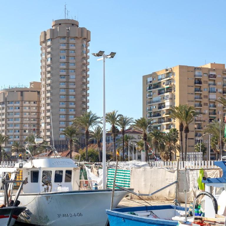 Apartamento con terraza vista mar by Rent Me - Two-Bedroom Apartment - 15