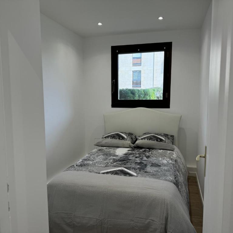 Jardin privatif et parking plage à pied au cœur de Deauville - Two-Bedroom Apartment - 12