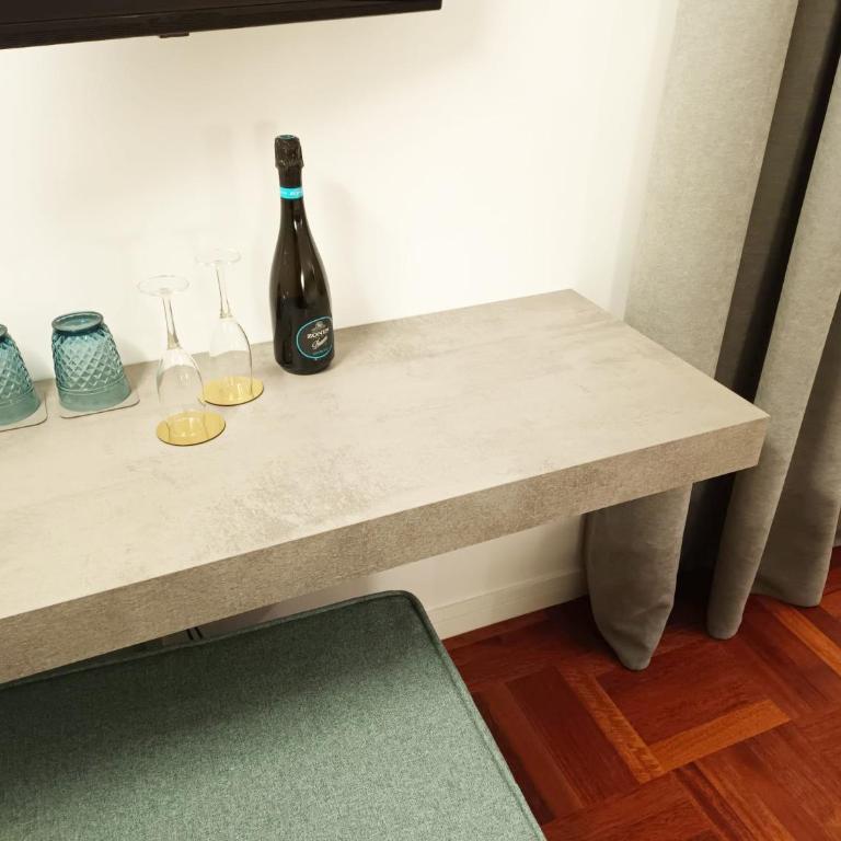 B&Bari, via Crollalanza - guesthouse Le Case di Aurelia - Deluxe Double Room (2 Adults + 1 Child) - 3