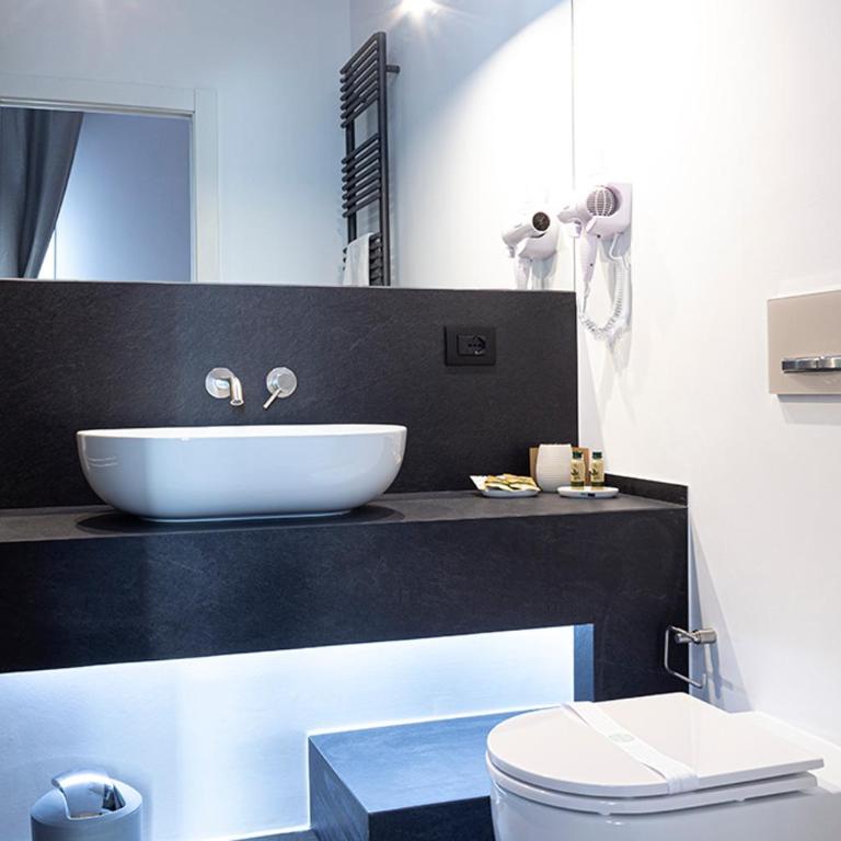 Galliera Residence B&B - Deluxe Double or Twin Room with Private Bathroom - 6