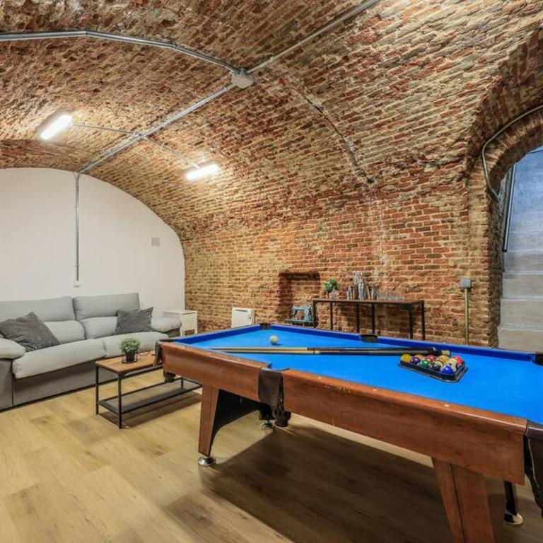 Latina Corporate Housing with Billard &Darts - Apartment - Split Level - 19