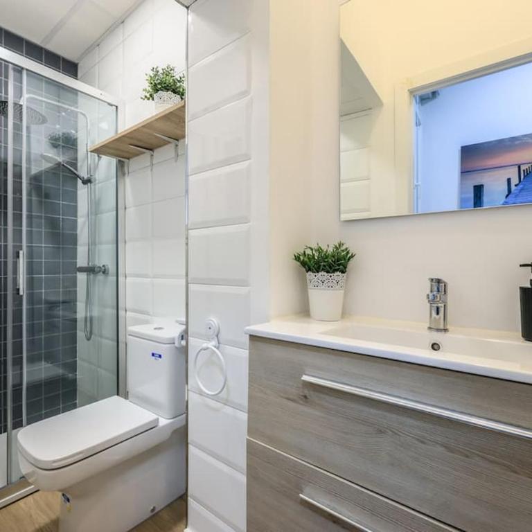 Latina Corporate Housing with Billard &Darts - Apartment - Split Level - 20