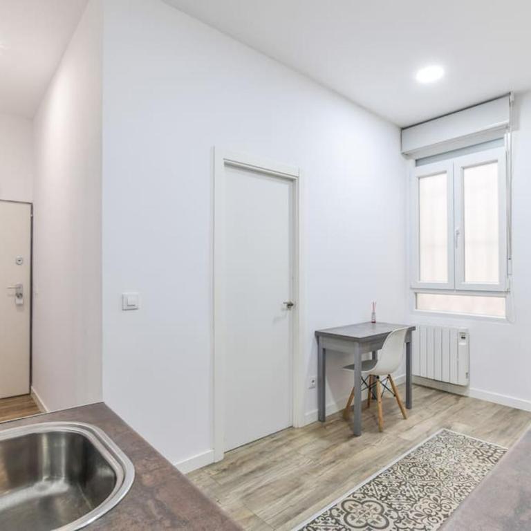 Latina Corporate Housing with Billard &Darts - Apartment - Split Level - 27