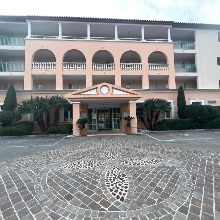 Vacances, thalasso, télétravail dans superbe T3 mer à 100 m, centre à 400 m - Appartement 2 Chambres - 31