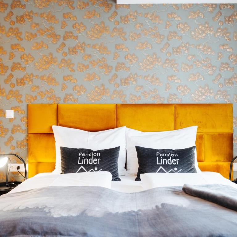 Pension Linder - Familienzimmer mit 2 Schlafzimmern und Bergblick - 3