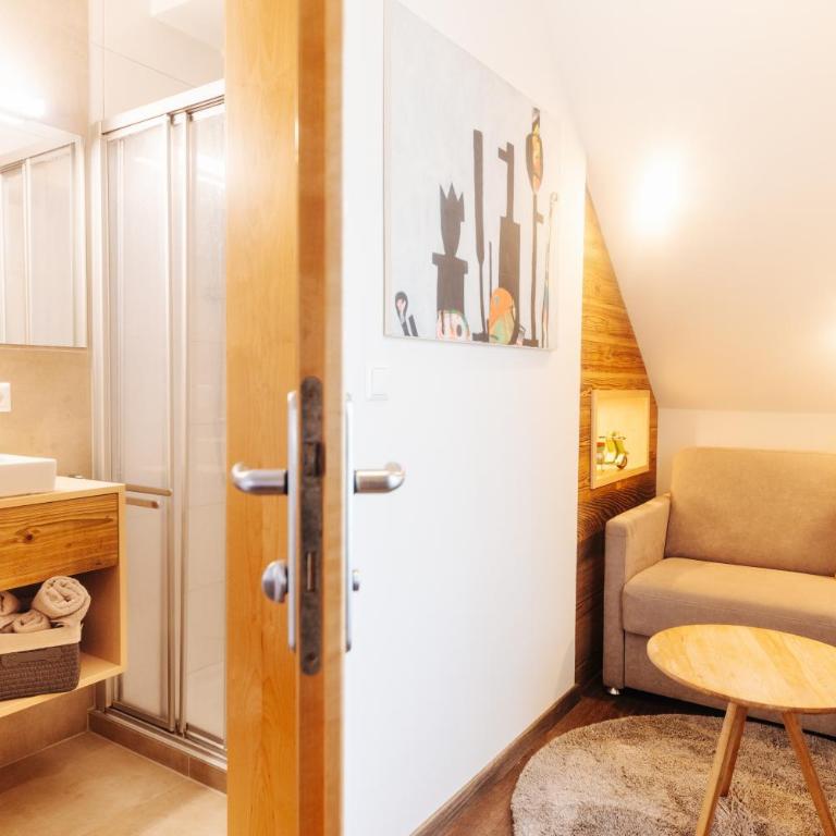 Pension Linder - Dreibettzimmer mit 2 Schlafzimmern - 4