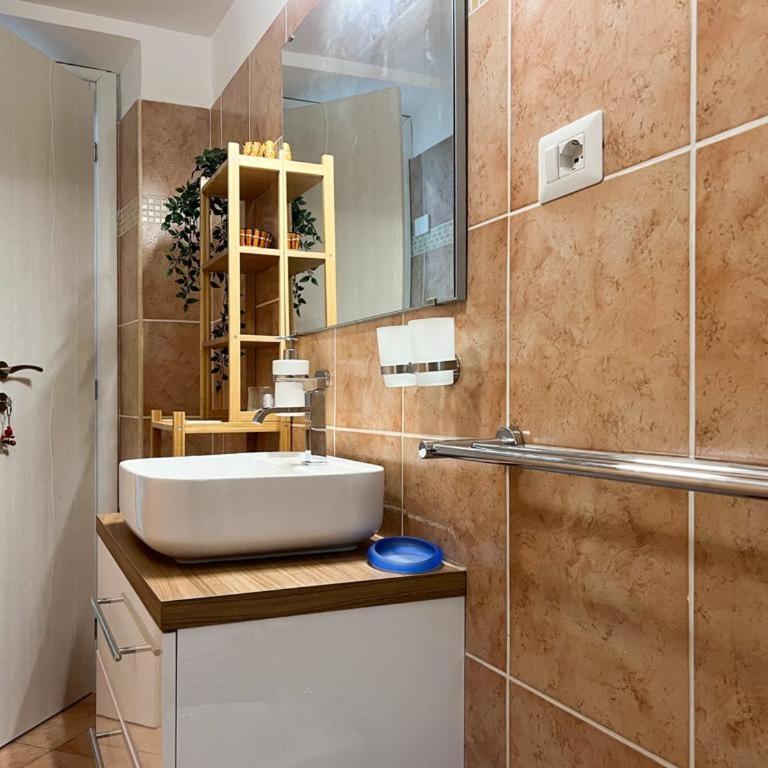 A casa di Ala - Appartamento con 2 Camere da Letto - 13